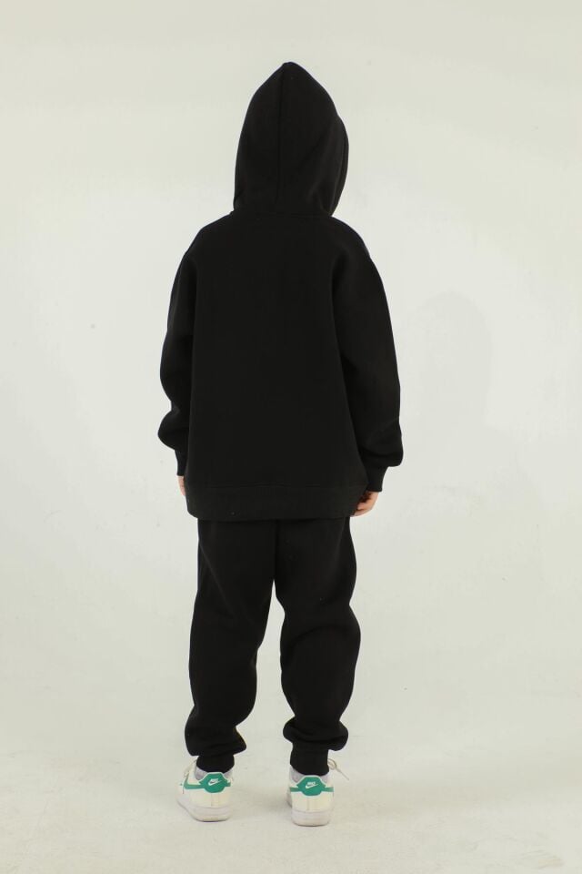 Kapüşonlu 3 Parçadan oluşan Erkek Çocuk Eşofman Takımı