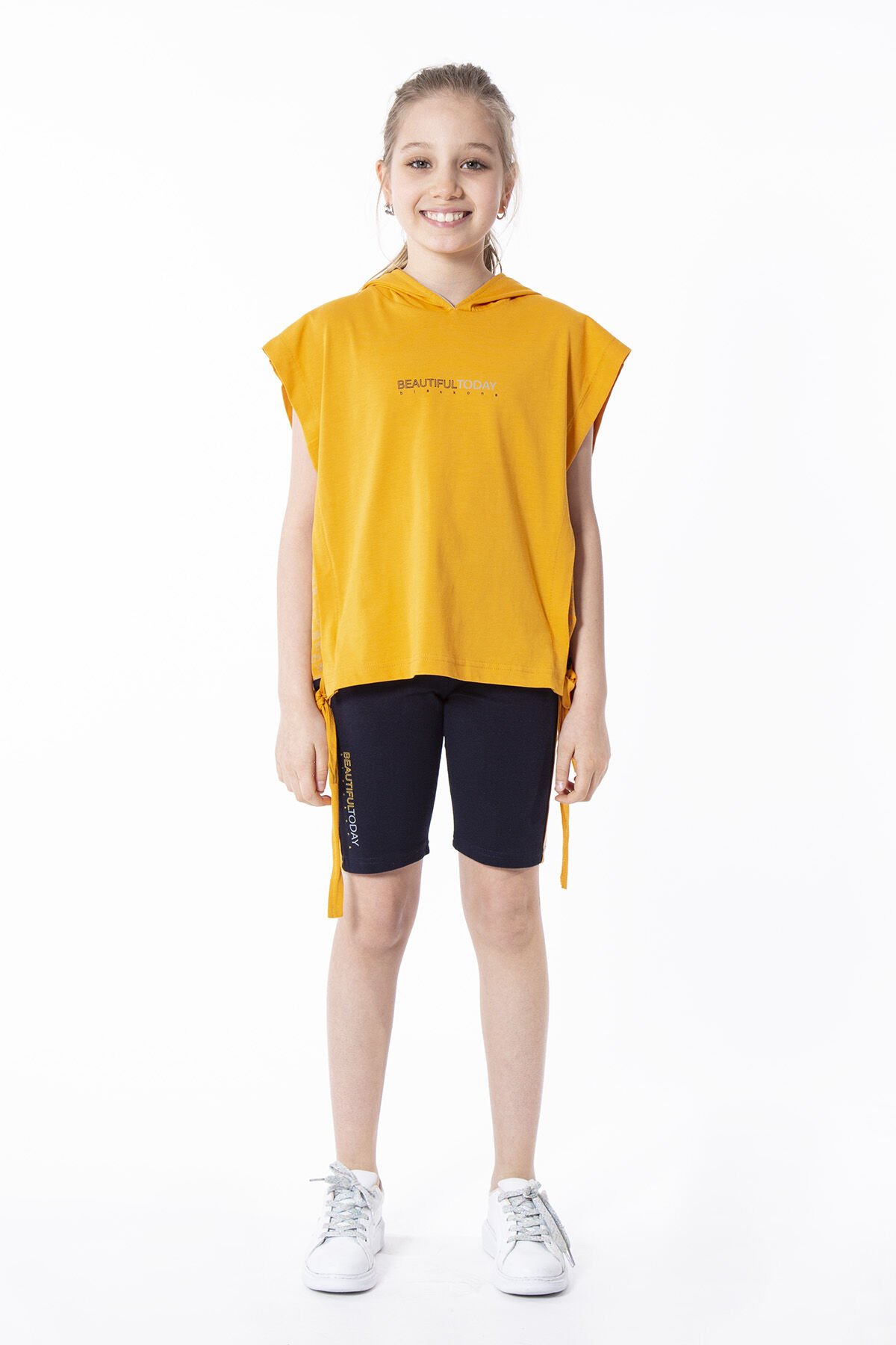 KIZ ÇOCUK YANDAN BAĞLAMALI BASKI DETAYLI KAPÜŞONLU ÜST TAYT TAKIMI