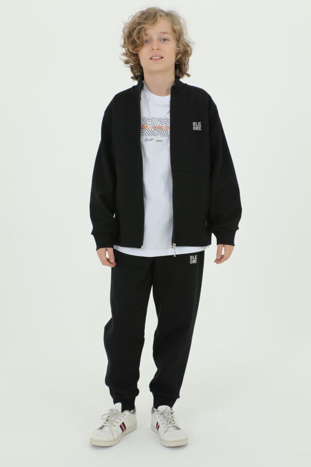 Erkek Çocuk Dik Yaka Baskı Detaylı Çift Cepli Hırkalı Üç Parça Eşofman Takımı