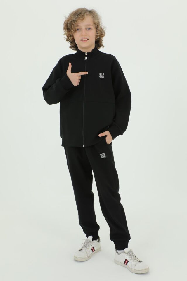 Erkek Çocuk Dik Yaka Baskı Detaylı Çift Cepli Hırkalı Üç Parça Eşofman Takımı