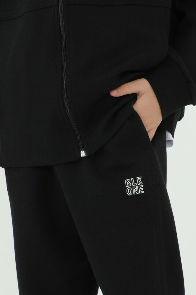 Erkek Çocuk Dik Yaka Baskı Detaylı Çift Cepli Hırkalı Üç Parça Eşofman Takımı