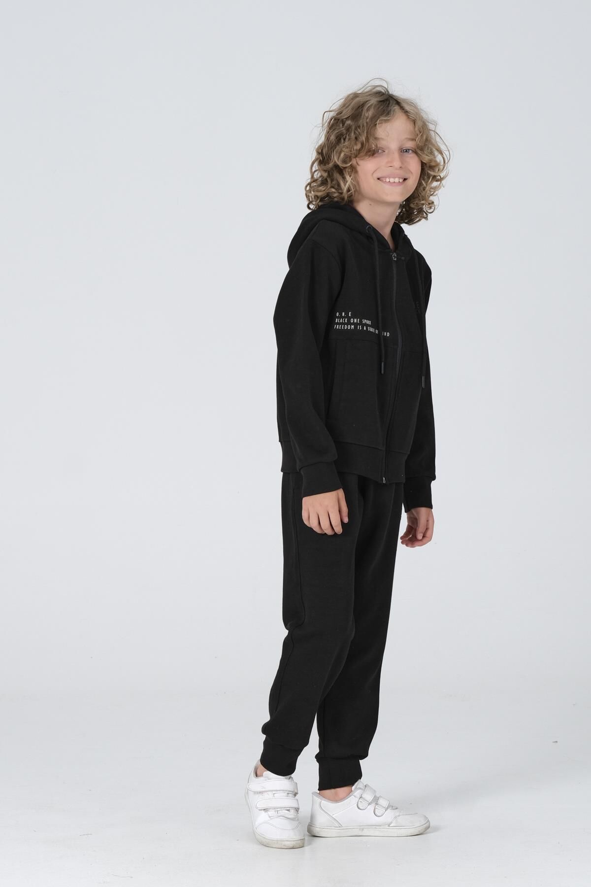 Black One Erkek Çocuk Çelikli İnterlok Kumaş Fermuarlı Kapüşonlu Baskı Detaylı Çift Cep Eşofman Takımı