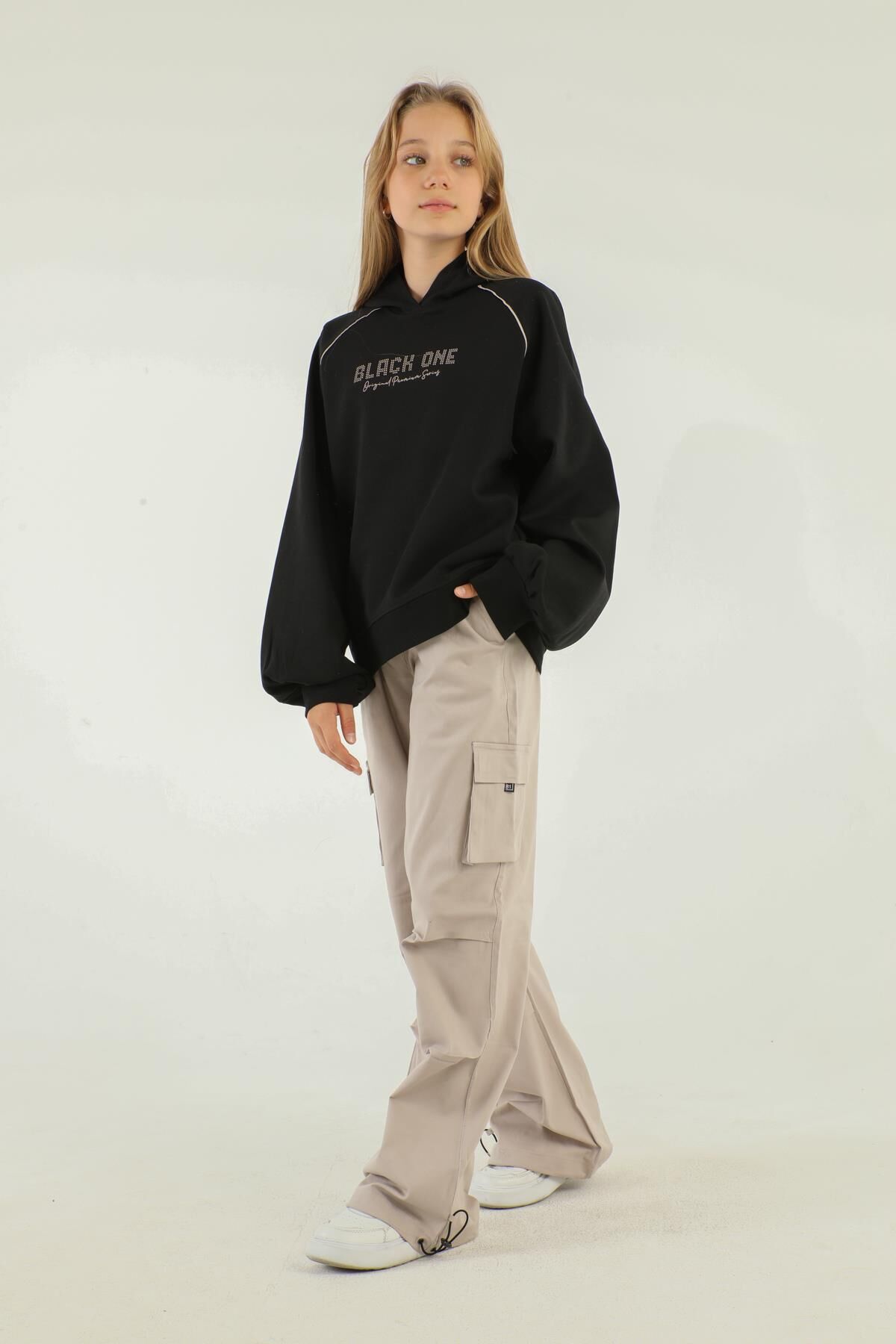 Kapüşonlu Baskı Detaylı Kargo Cepli Kız Çocuk Takım