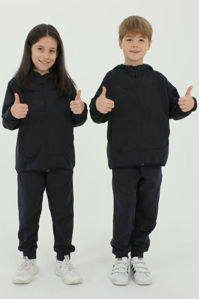 Kapüşonlu Şerit Baskı Detaylı Erkek Çocuk Eşofman Takımı