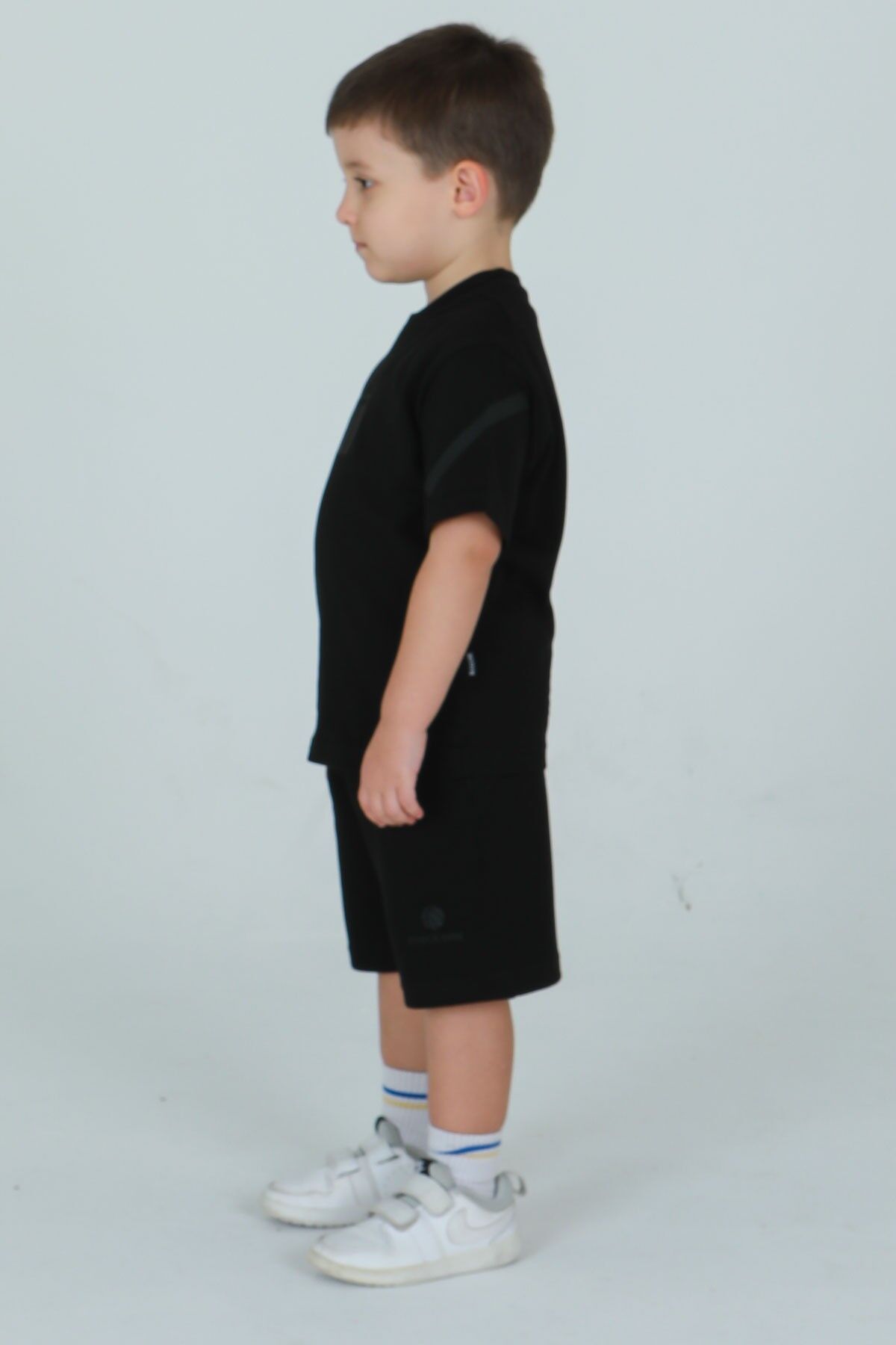 UNİSEX BİSİKLET YAKA ÇİZGİ BASKI DETAYLI TİŞÖRT AYARLANABİLİR BEL LASTİKLİ EŞOFMAN TAKIM