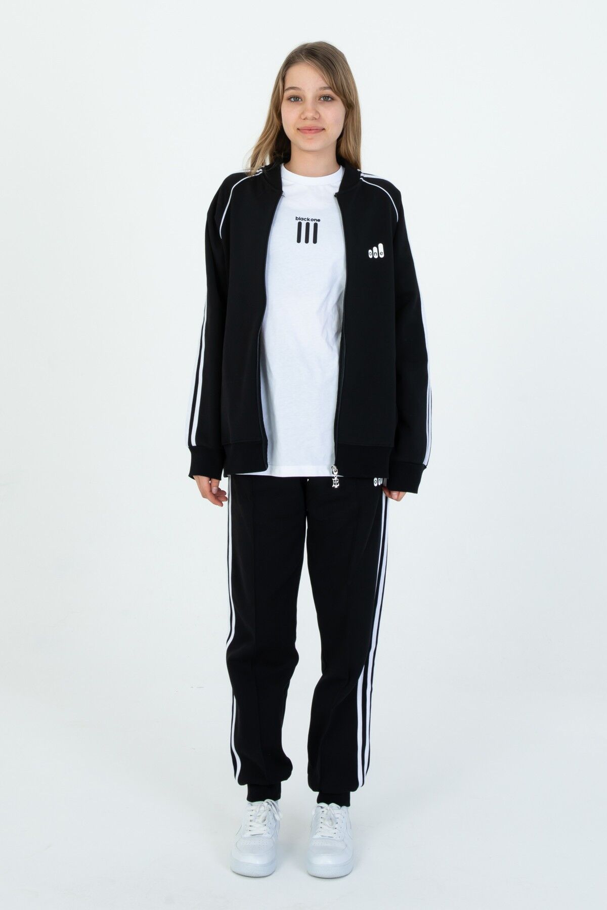 Black One Unisex Çocuk Eşofman Takımı 9‑15 Yaş – Kol Şeritli, Fermuarlı ve Çift Cepli 3’lü Set