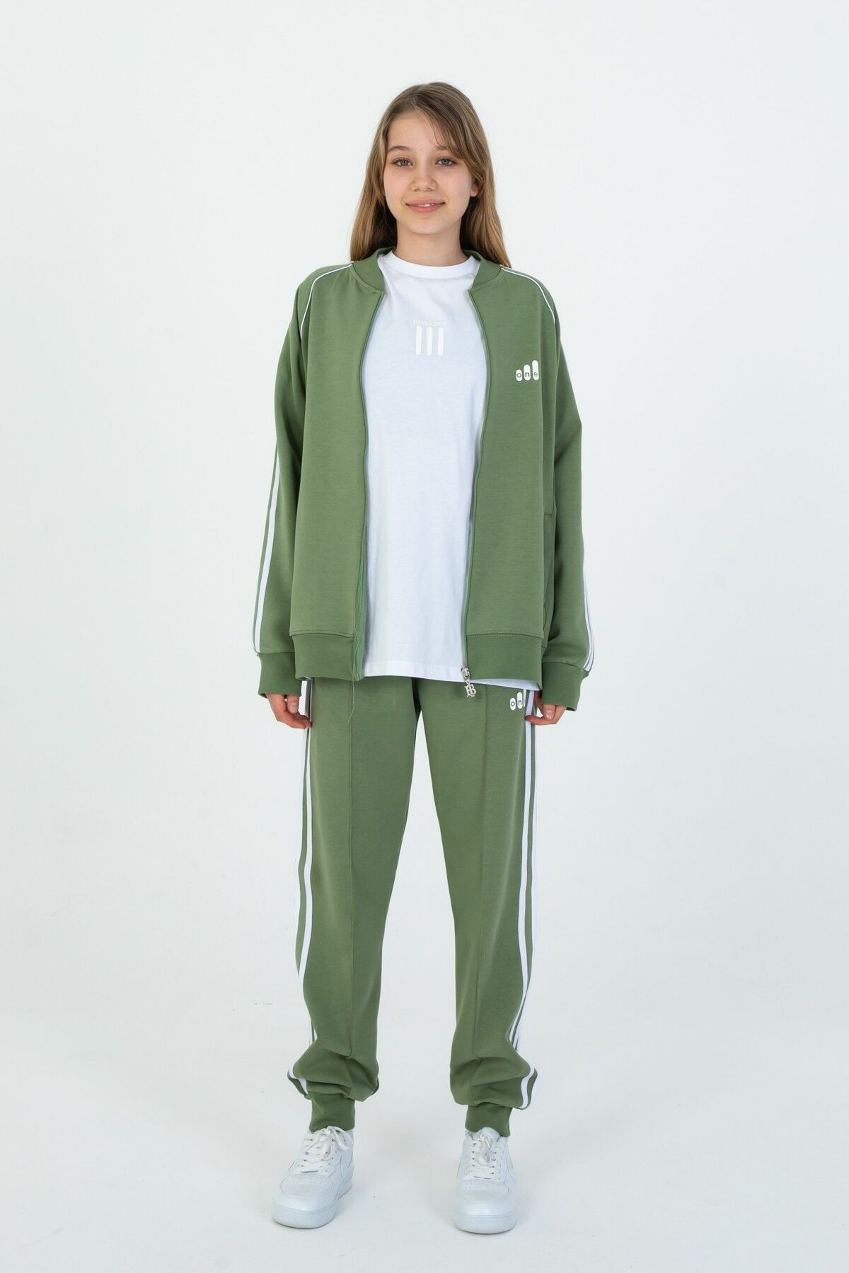 Black One Unisex Çocuk Eşofman Takımı 9‑15 Yaş – Kol Şeritli, Fermuarlı ve Çift Cepli 3’lü Set HAKİ - 10-11 Yaş