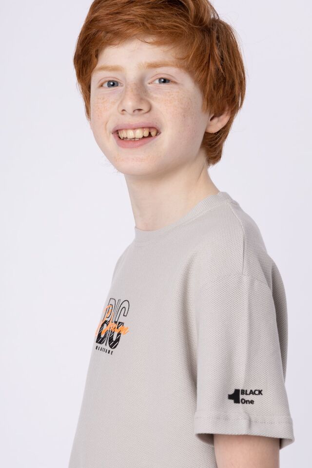 %100 PAMUKLU PETEK KUMAŞTAN TERLETMEYEN BASKILI CEP DETAYLI ERKEK ÇOCUK YAZLIK BİSİKLET YAKA T-SHIRT 8-9 Yaş - BOYAMA GRİ