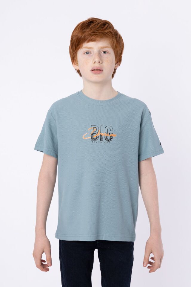 %100 PAMUKLU PETEK KUMAŞTAN TERLETMEYEN BASKILI CEP DETAYLI ERKEK ÇOCUK YAZLIK BİSİKLET YAKA T-SHIRT 8-9 Yaş - COMEO BLUE