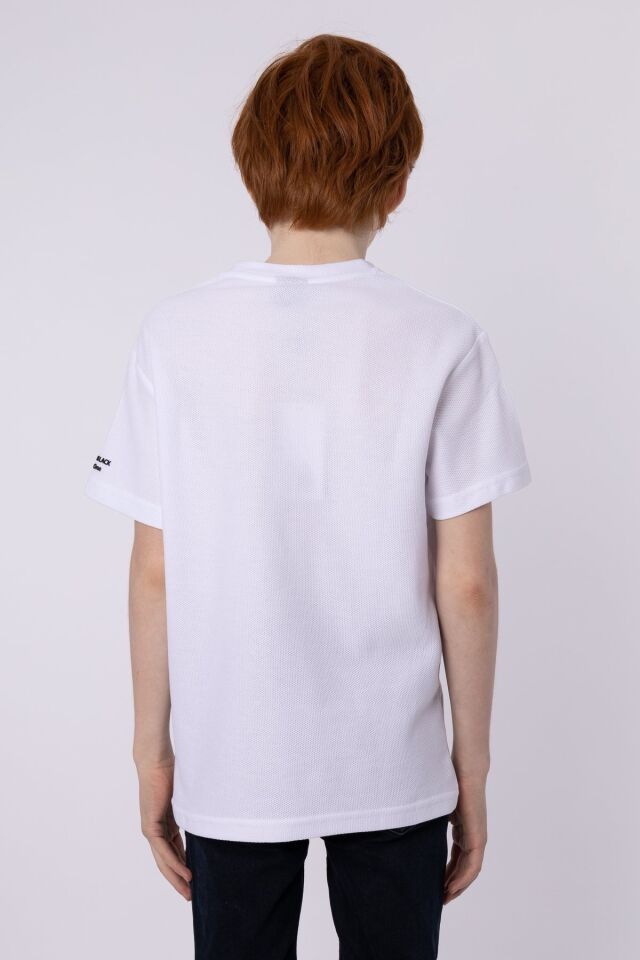 %100 PAMUKLU PETEK KUMAŞTAN TERLETMEYEN BASKILI CEP DETAYLI ERKEK ÇOCUK YAZLIK BİSİKLET YAKA T-SHIRT 9-10 Yaş - BEYAZ