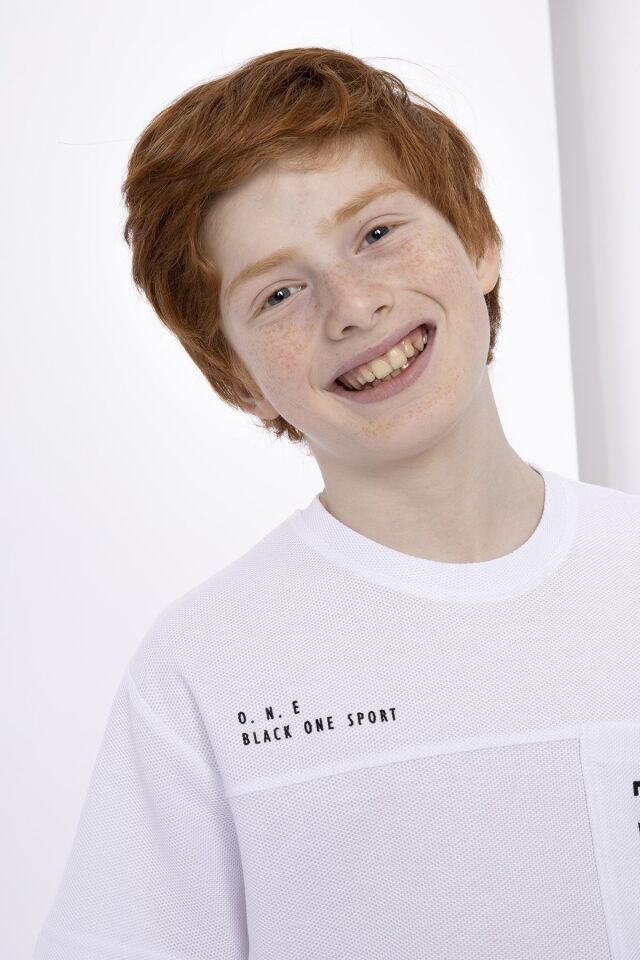 %100 PAMUKLU PETEK KUMAŞTAN TERLETMEYEN BASKILI CEP DETAYLI ERKEK ÇOCUK YAZLIK BİSİKLET YAKA T-SHIRT 8-9 Yaş - BEYAZ
