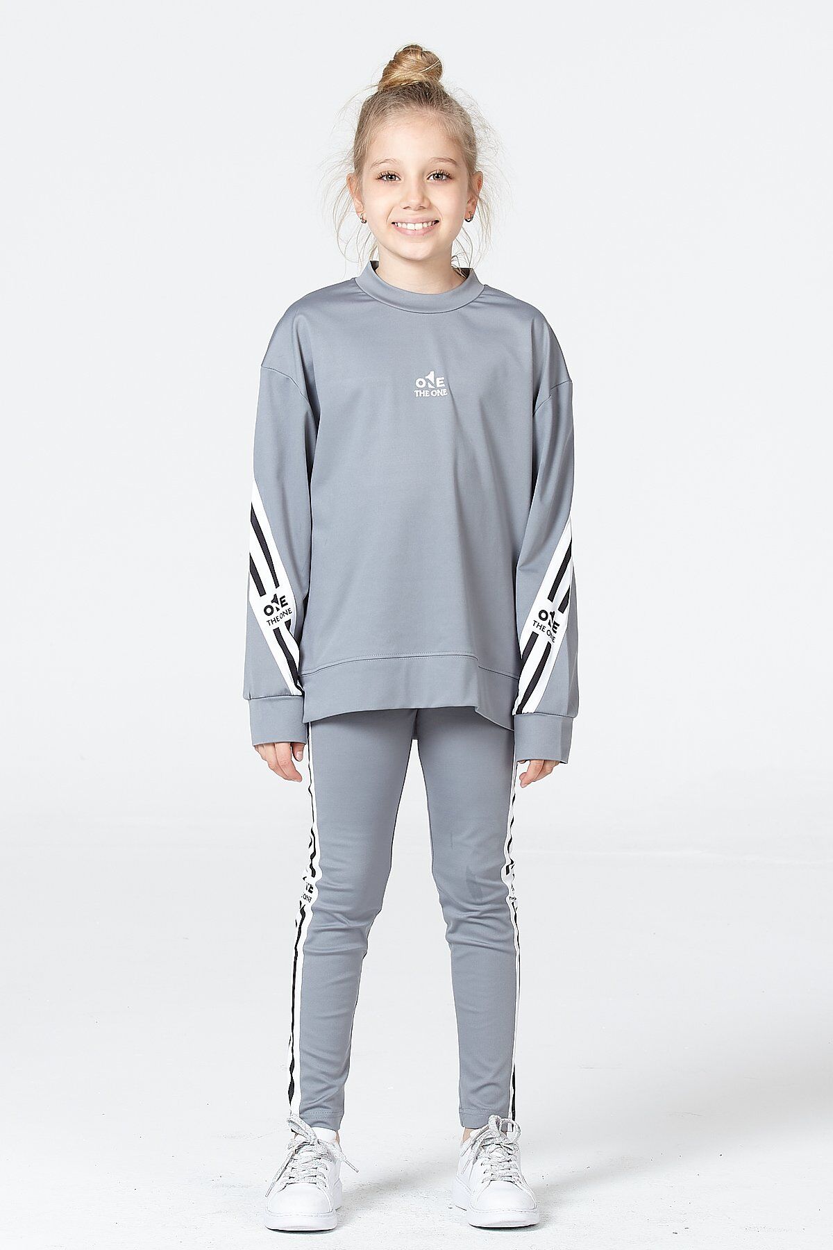 Kız Çocuk Baskı Detaylı Salaş Yırtmaçlı Şerit Detaylı Dalgıç Kumaştan Spor Tayt Sweat Takımı