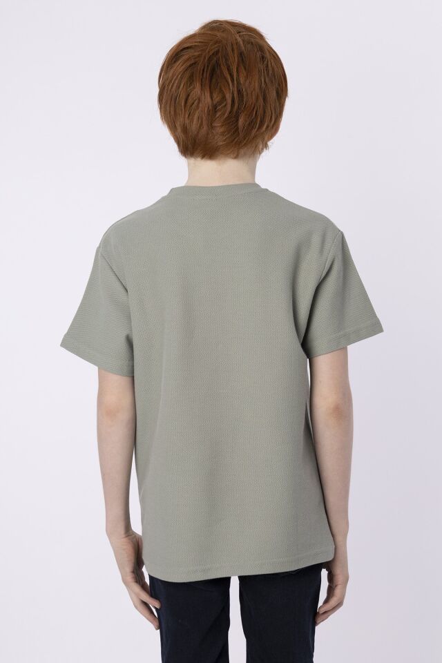 %100 PAMUKLU PETEK KUMAŞTAN TERLETMEYEN BASKILI CEP DETAYLI ERKEK ÇOCUK YAZLIK BİSİKLET YAKA T-SHIRT 10-11 Yaş - YEŞİL