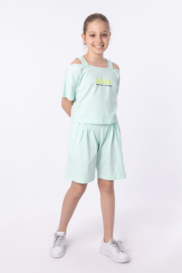 ORGANİK PAMUKLU BASKILI YÜKSEK BEL BOKSÖR KEMERLİ AÇIK OMUZLU CROP KESİM T-SHIRT SHORT TAKIMI