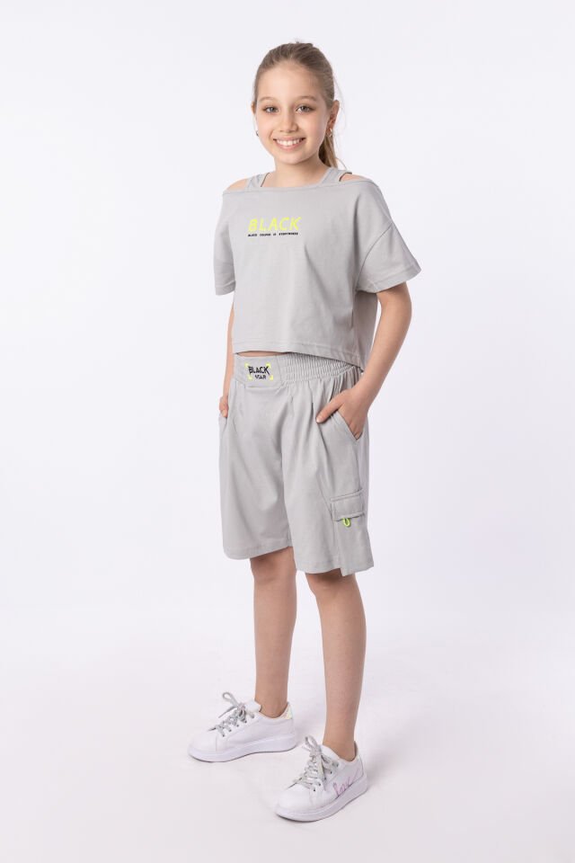 ORGANİK PAMUKLU BASKILI YÜKSEK BEL BOKSÖR KEMERLİ AÇIK OMUZLU CROP KESİM T-SHIRT SHORT TAKIMI 12-13 Yaş - GRİ