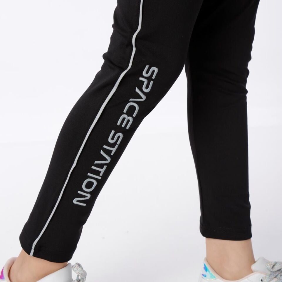 KIZ ÇOCUK NASA BASKILI KAPÜŞONLU T-SHIRT NAKIŞ DETAYLI TAYT