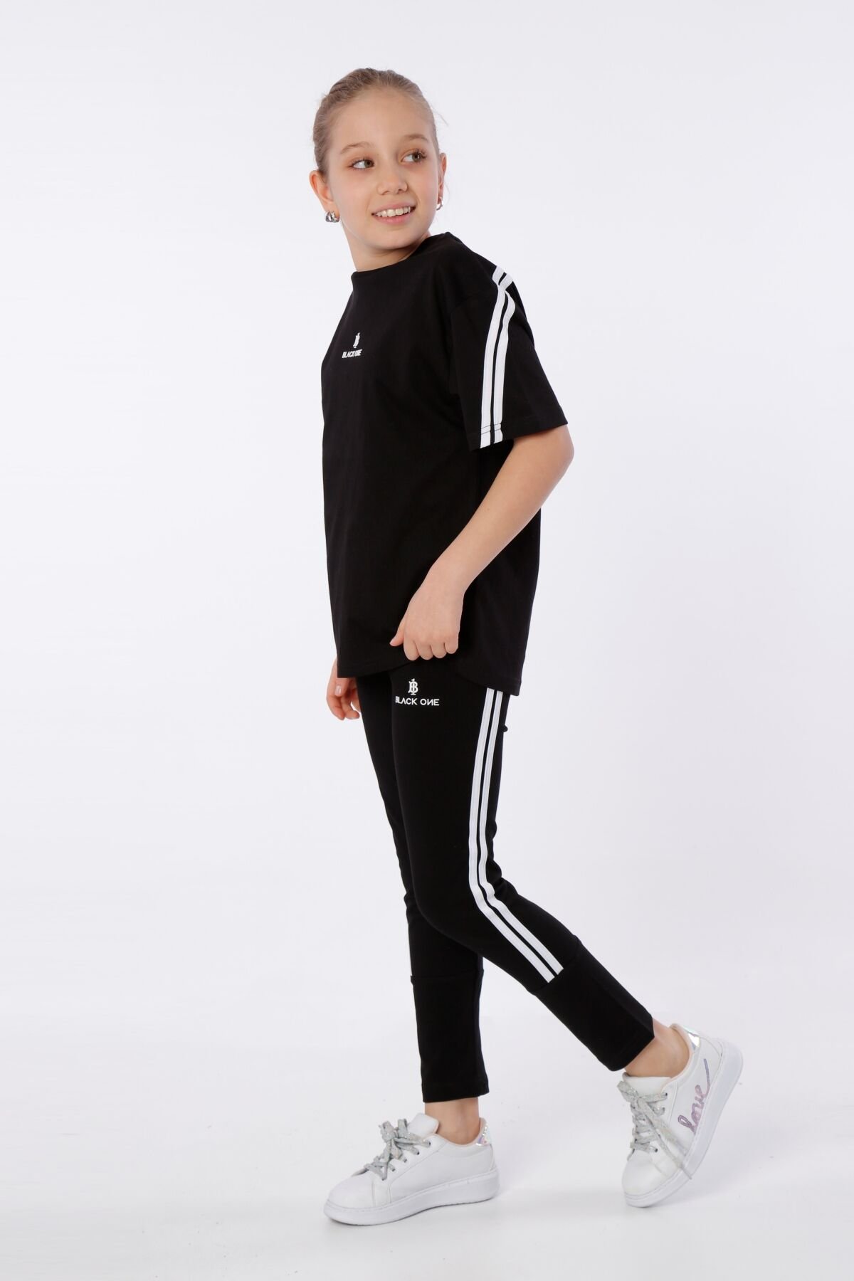 KIZ ÇOCUK BASKILI BİSİKLET YAKA T-SHIRT ŞERİT DETAYLI TAYT TAKIMI