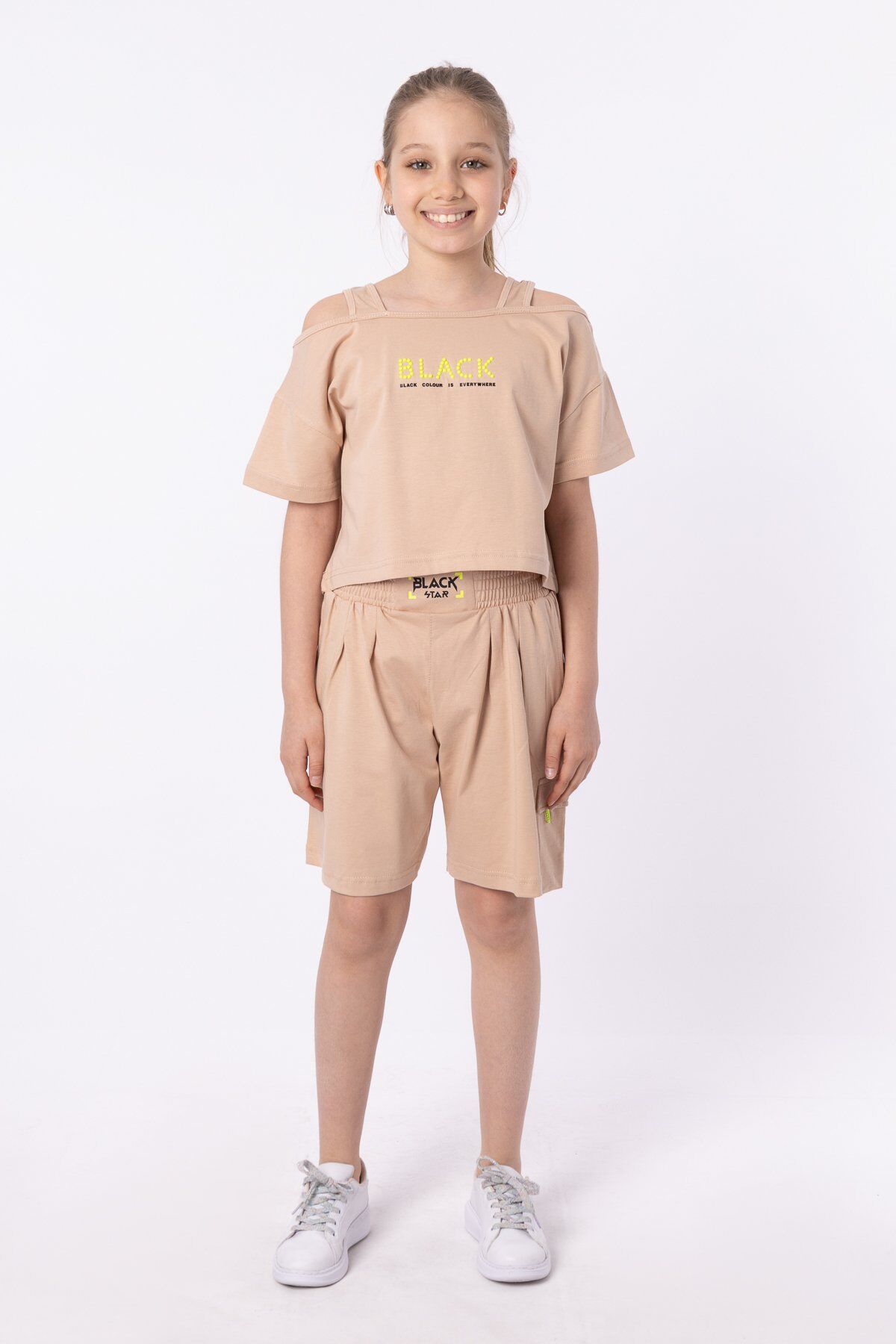 ORGANİK PAMUKLU BASKILI YÜKSEK BEL BOKSÖR KEMERLİ AÇIK OMUZLU CROP KESİM T-SHIRT SHORT TAKIMI 9-10 Yaş - VİZON