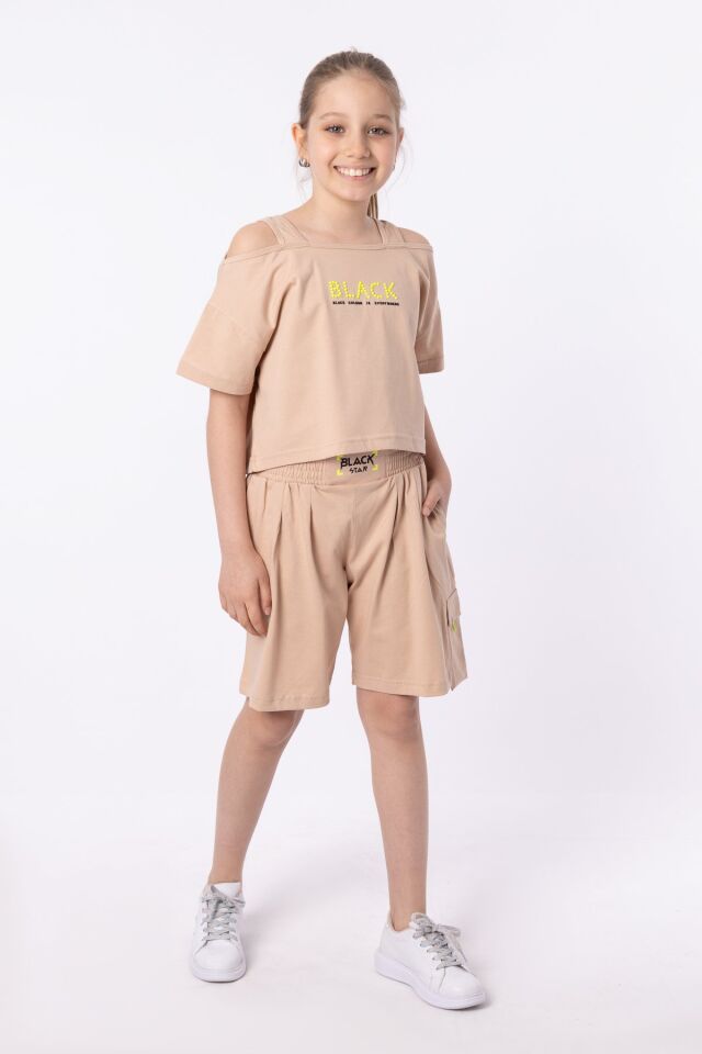 ORGANİK PAMUKLU BASKILI YÜKSEK BEL BOKSÖR KEMERLİ AÇIK OMUZLU CROP KESİM T-SHIRT SHORT TAKIMI 9-10 Yaş - VİZON