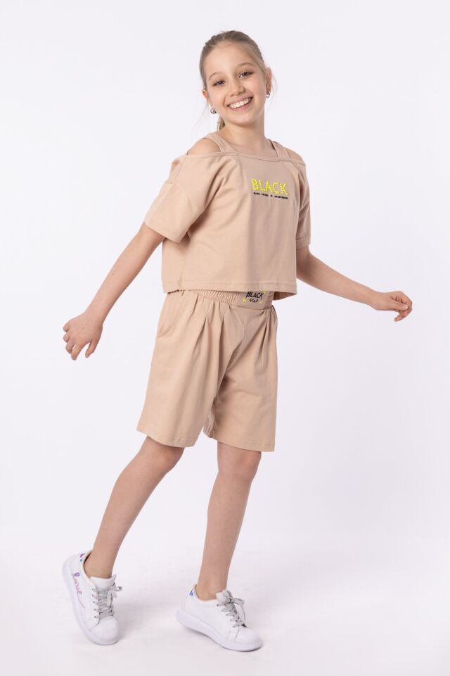 ORGANİK PAMUKLU BASKILI YÜKSEK BEL BOKSÖR KEMERLİ AÇIK OMUZLU CROP KESİM T-SHIRT SHORT TAKIMI 9-10 Yaş - VİZON