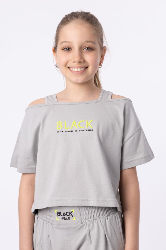 ORGANİK PAMUKLU BASKILI YÜKSEK BEL BOKSÖR KEMERLİ AÇIK OMUZLU CROP KESİM T-SHIRT SHORT TAKIMI 9-10 Yaş - GRİ