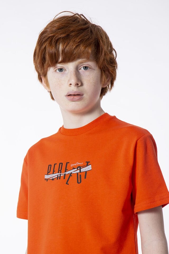 ERKEK ÇOCUK YAZLIK BASKI DETAYLI %100 PAMUKLU BİSİKLET YAKA T-SHIRT ŞORT TAKIMI