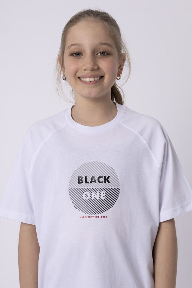 %100 PAMUK SÜPREM KUMAŞTAN ENJEKSİYON BASKILI KIZ ÇOCUK T-SHIRT YAZLIK BİSİKLET YAKA BLACK ONE