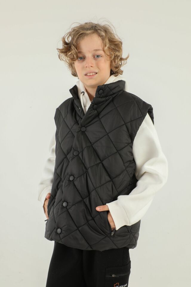 Dik Yaka Düğme Detaylı Erkek Çocuk Yelek