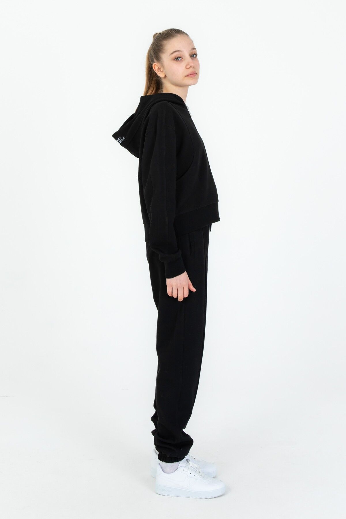 Black One 9-14 Yaş Kız Çocuk Sweat ve Bol Pantolon Takımı – Rahat Günlük Kombin