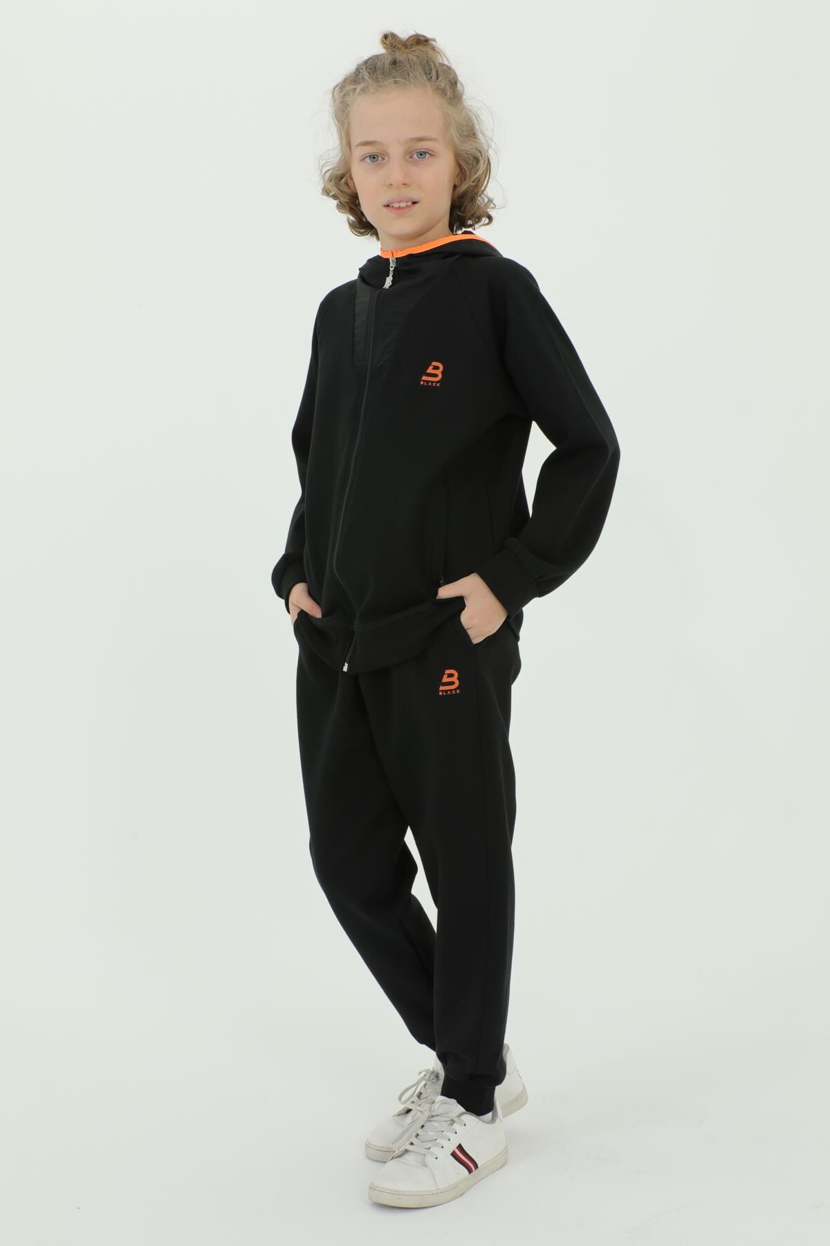 Erkek Çocuk Kapüşonlu Fermuar Baskı Detaylı Çift Cepli Eşofman Takımı