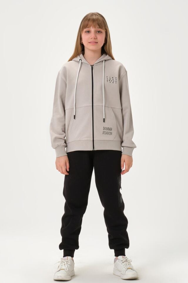 Çelikli İnterlok Kumaş Cep Baskı Detaylı Fermuarlı Kapüşonlu Alt Üst Kız Çocuk Eşofman  Takımı