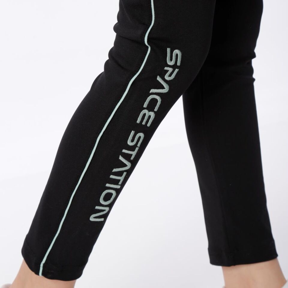 KIZ ÇOCUK NASA BASKILI KAPÜŞONLU T-SHIRT NAKIŞ DETAYLI TAYT 9-10 Yaş - MİNT YEŞİLİ