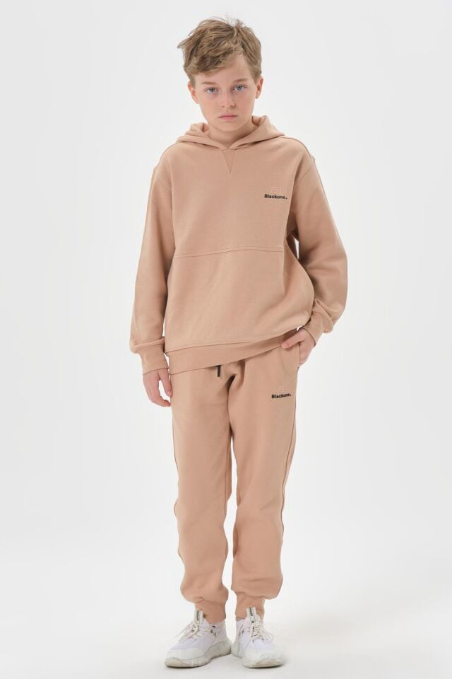 Kapüşonlu Çift Cepli Nakış Detaylı Erkek Çocuk Eşofman Takımı