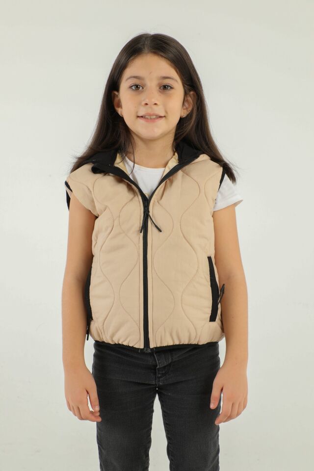 Kapüşonlu Çift Cepli Yelek