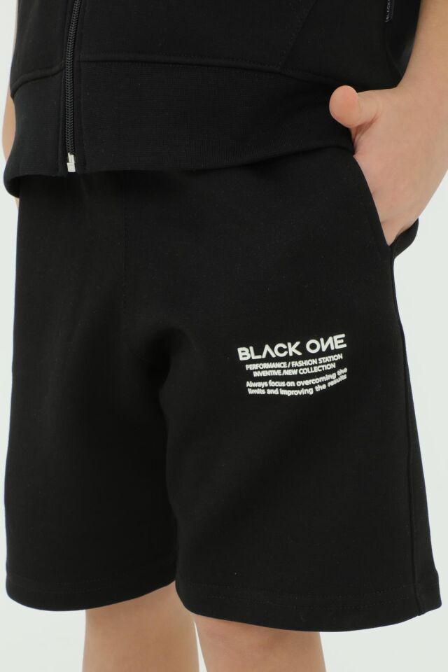 Bisiklet Yaka Erkek Çocuk Yelek T-Shırt Ve Şort Üçlü Takım