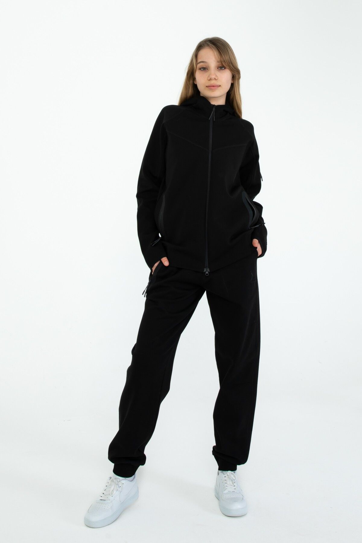 ERKEK/KIZ ÇOCUK KAPÜŞONLU LİKRALI EŞOFMAN TAKIM