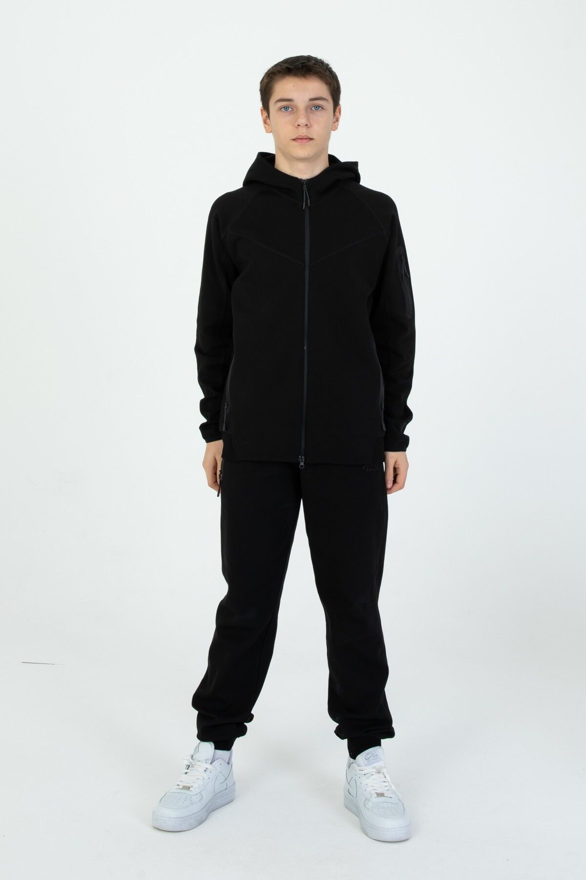 ERKEK/KIZ ÇOCUK KAPÜŞONLU LİKRALI EŞOFMAN TAKIM