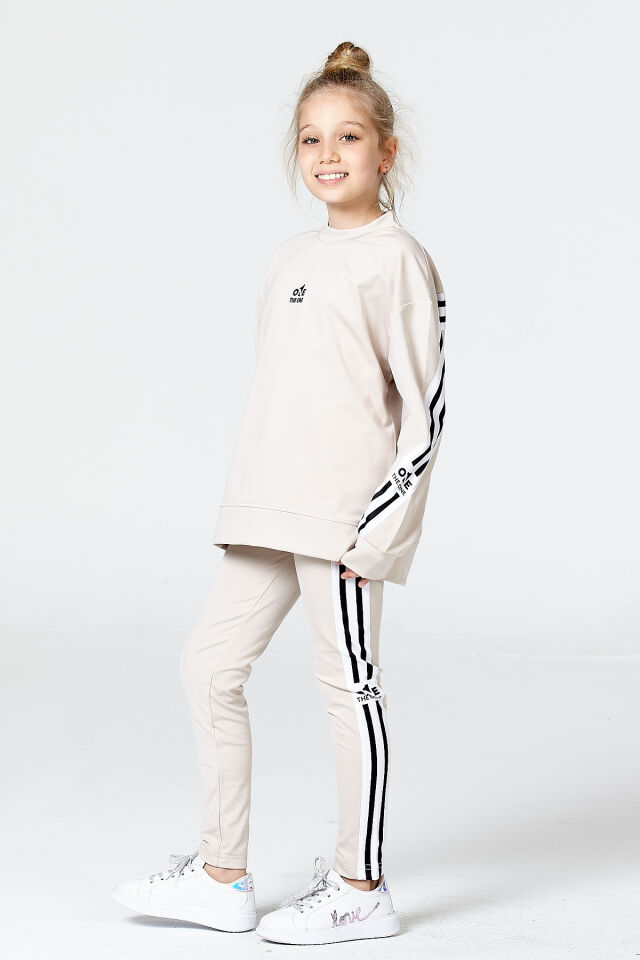Black One Kız Çocuk Şerit Detaylı Salaş Sweat ve Tayt Spor Takım – Rahat Kesim, Yumuşak Kumaş 8-9 Yaş - TAŞ