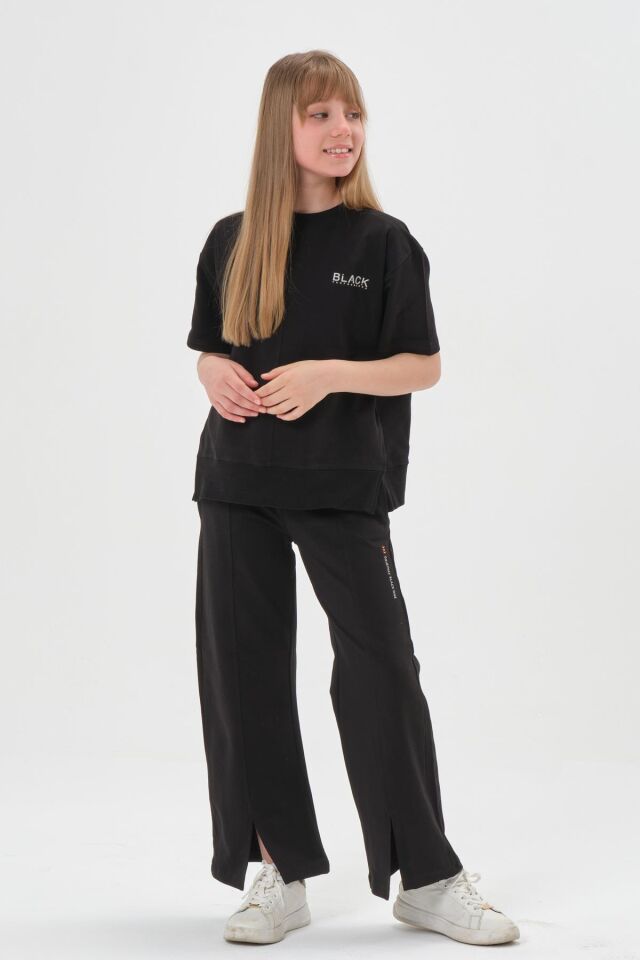 Black One Kız Çocuk Bisiklet Yaka Baskılı Yırtmaç Paça Detaylı Ekoseli Diyagonel Jakar Kumaş Alt üst takım