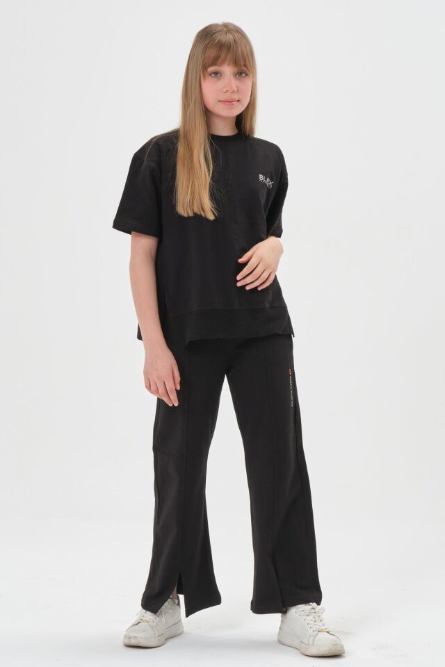 Black One Kız Çocuk Bisiklet Yaka Baskılı Yırtmaç Paça Detaylı Ekoseli Diyagonel Jakar Kumaş Alt üst takım