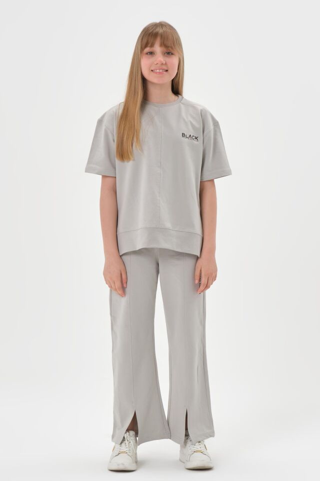 Black One Kız Çocuk Bisiklet Yaka Baskılı Yırtmaç Paça Detaylı Ekoseli Diyagonel Jakar Kumaş Alt üst takım