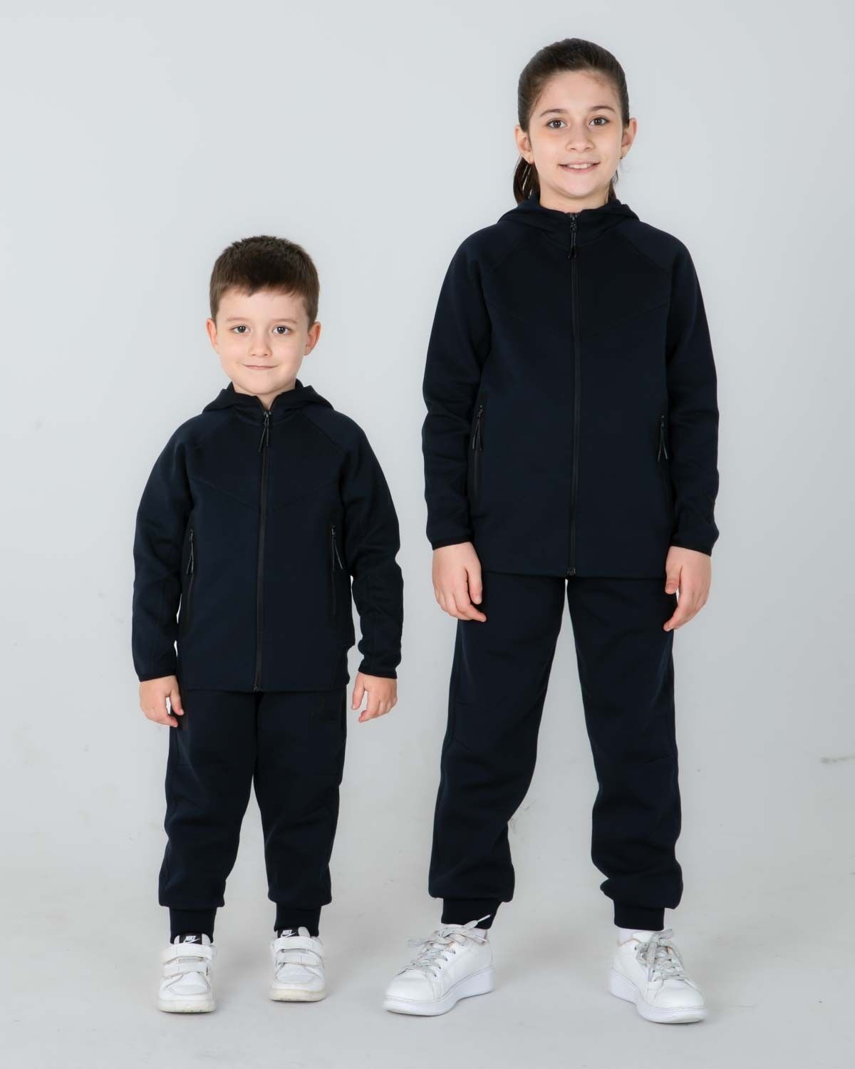 ERKEK/KIZ ÇOCUK KAPÜŞONLU LİKRALI EŞOFMAN TAKIM LACİVERT - 4-5 Yaş