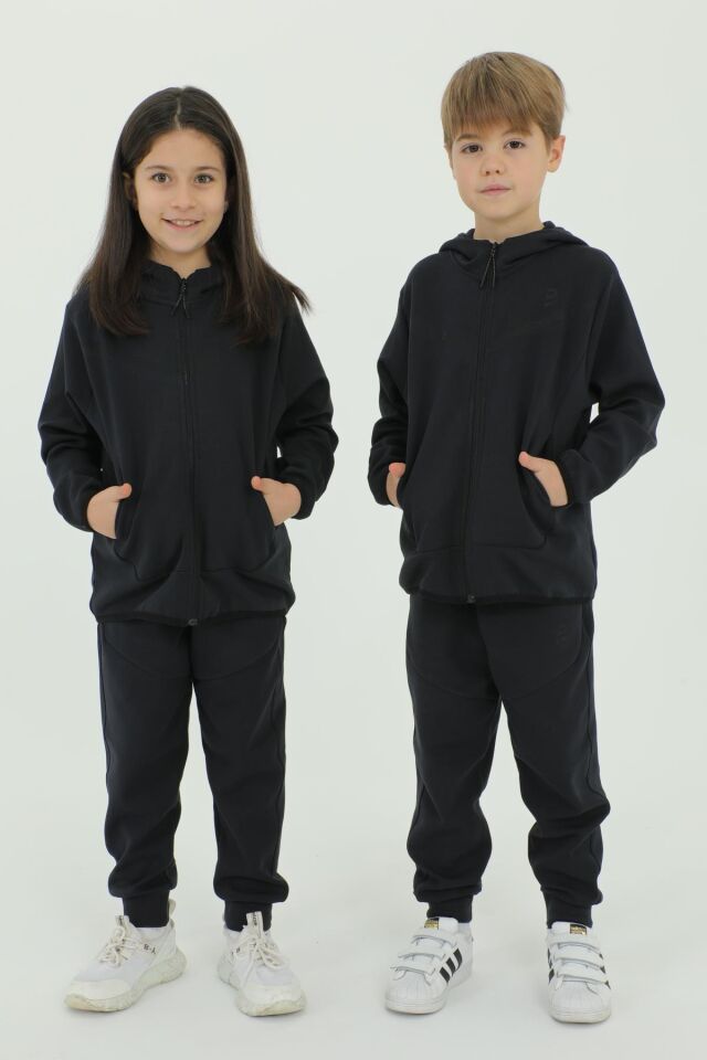 Kapüşonlu Şerit Baskı Detaylı Erkek Çocuk Eşofman Takımı