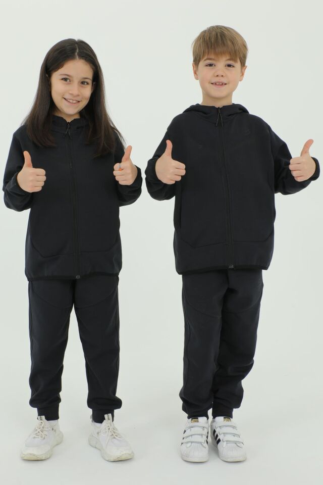 Kapüşonlu Şerit Baskı Detaylı Erkek Çocuk Eşofman Takımı