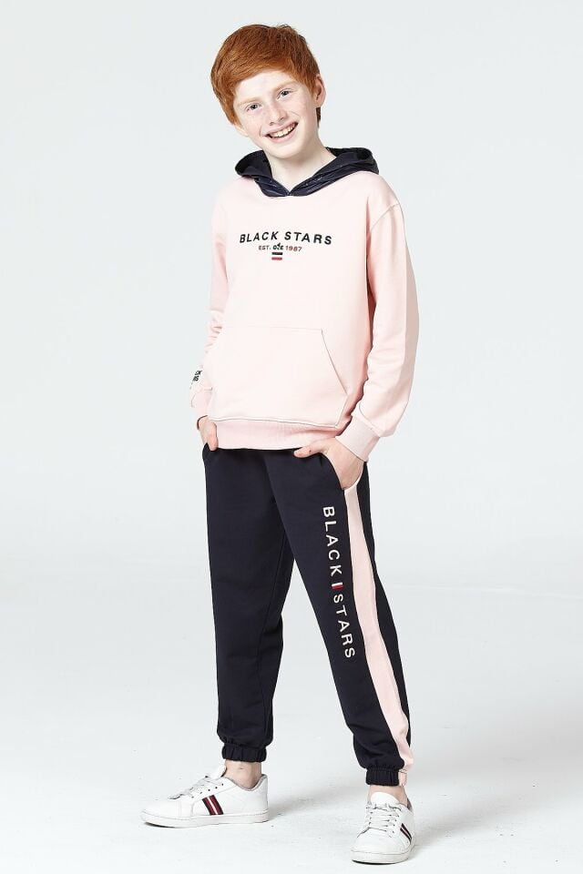 PEMBE