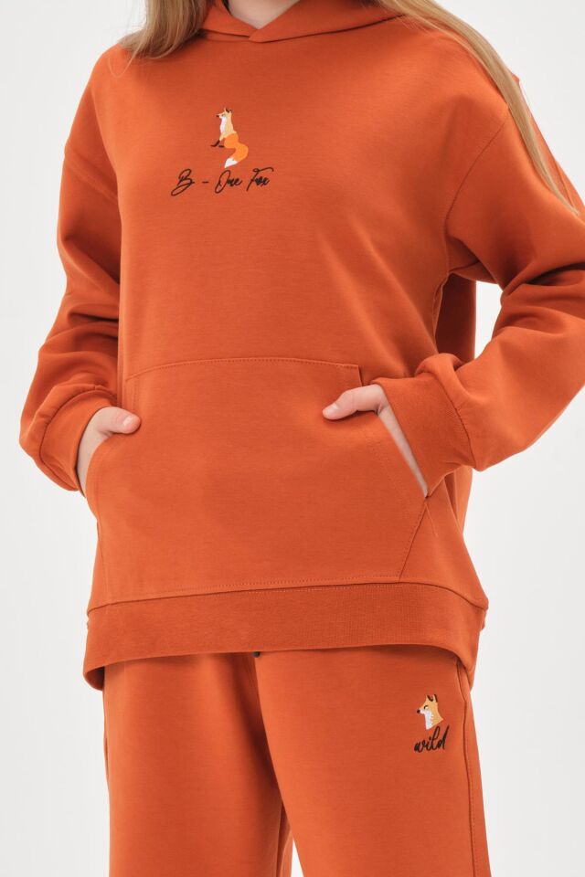 Kapüşonlu Nakış Detaylı Kız Çocuk Eşofman Takımı