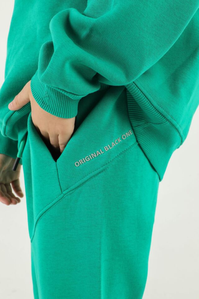 Kapüşonlu Baskı Detaylı Kargo Cepli Erkek Çocuk Eşofman Takımı BENETTON YEŞİL - 11-12 Yaş