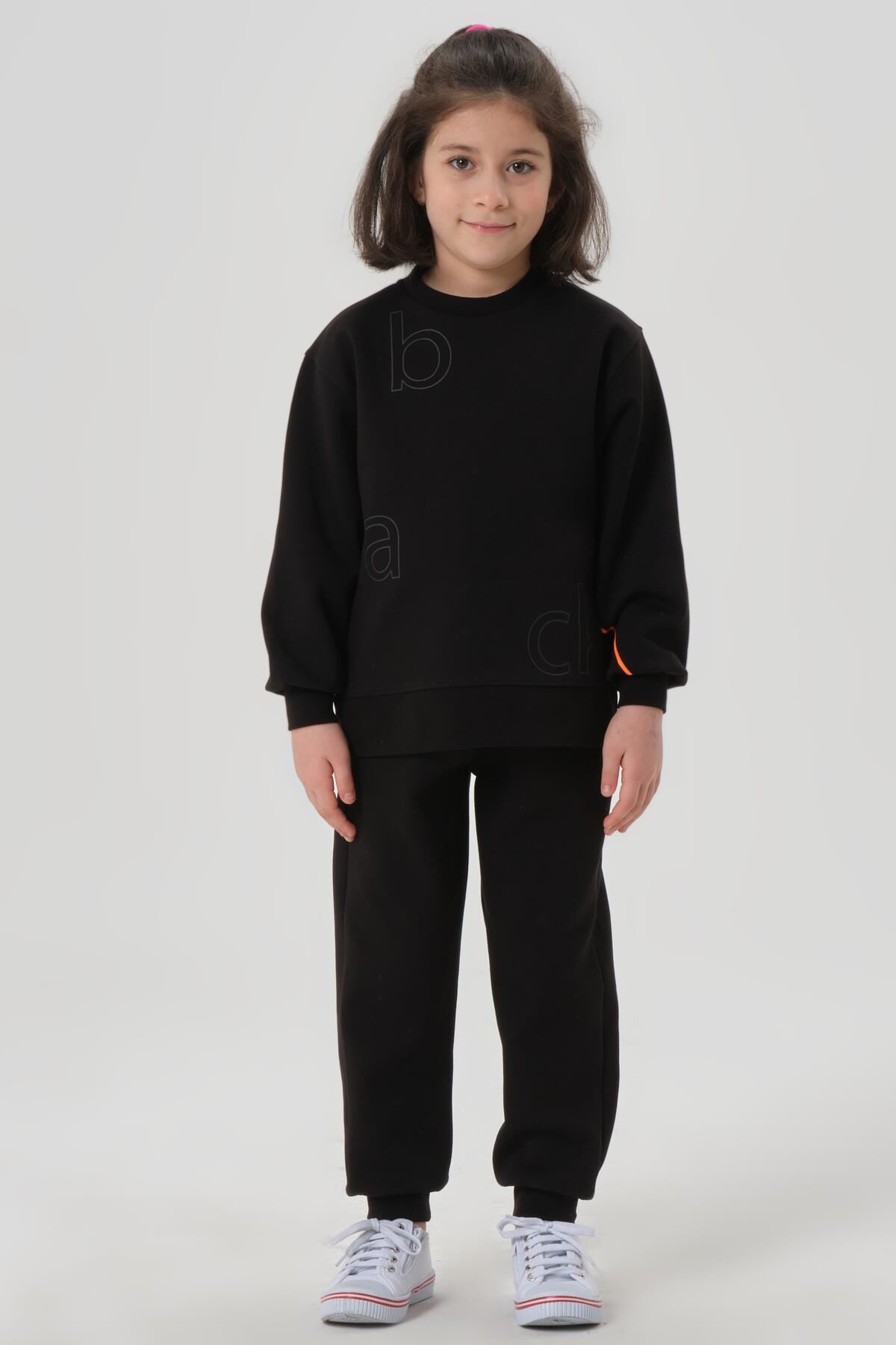 KIZ ÇOCUK BİSİKLET YAKA ÇELİKLİ İNTERLOK KUAMŞTAN BASKI DETAYLI EŞOFMAN ALT ÜST TAKIMI