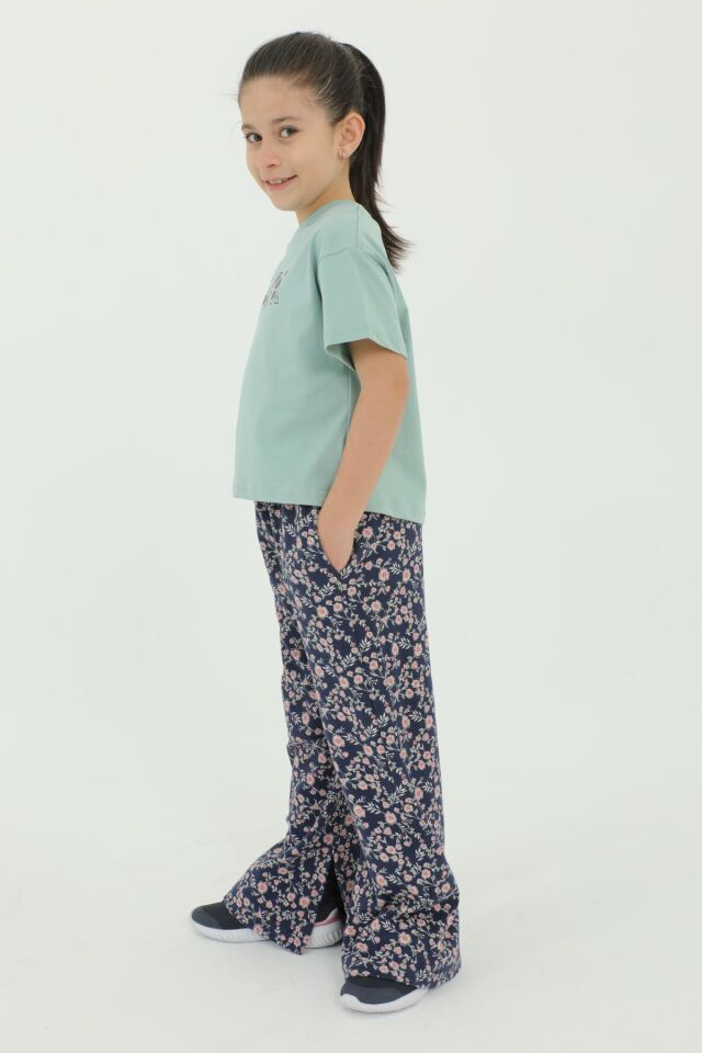 Bisiklet Yaka Baskı Detaylı Çiçekli Kız Çocuk Alt Üst Takım ÇAĞLA - 5-6 Yaş