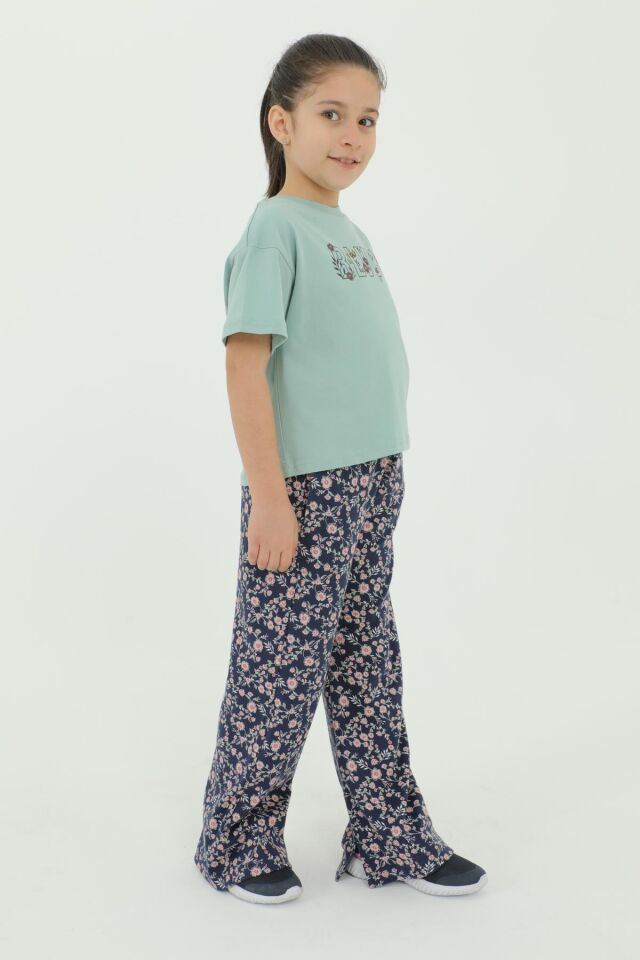 Bisiklet Yaka Baskı Detaylı Çiçekli Kız Çocuk Alt Üst Takım ÇAĞLA - 5-6 Yaş